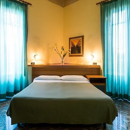 Hotel Italia Палермо Экстерьер фото