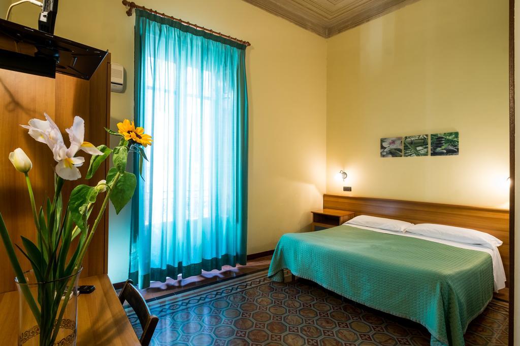 Hotel Italia Палермо Экстерьер фото