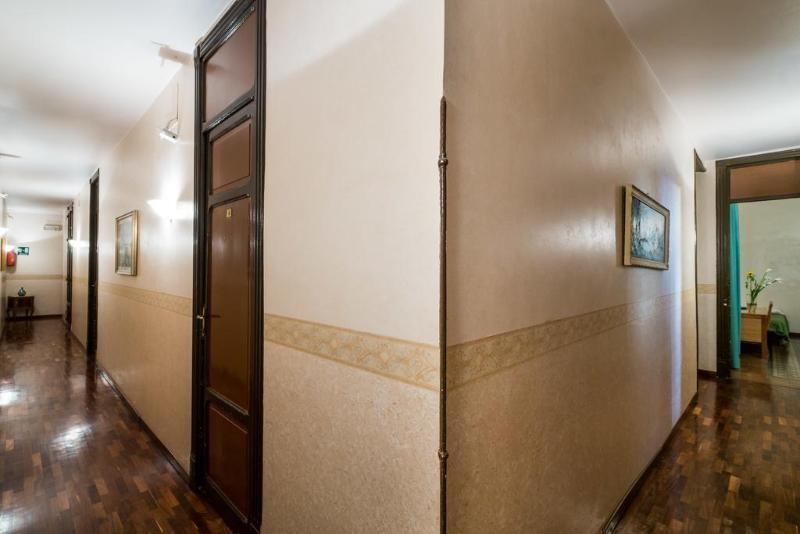 Hotel Italia Палермо Экстерьер фото