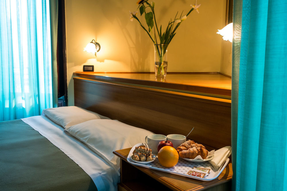 Hotel Italia Палермо Экстерьер фото