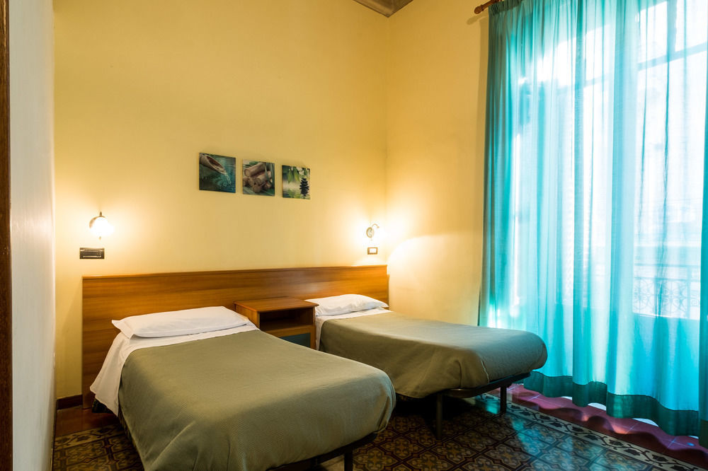 Hotel Italia Палермо Экстерьер фото